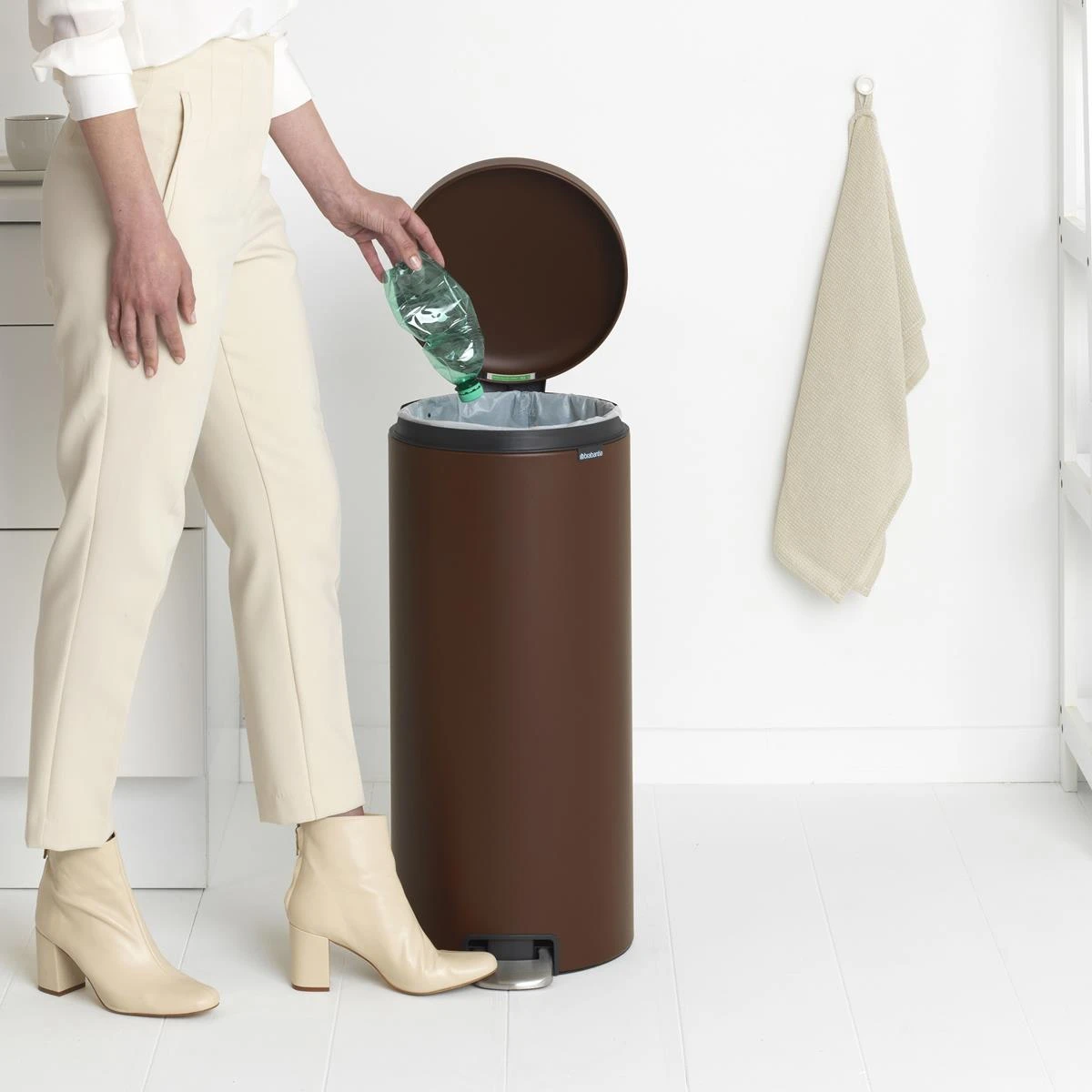 Brabantia NewIcon Pedaalemmer 30 Liter - Mineral Cosy Brown - Afbeelding 7