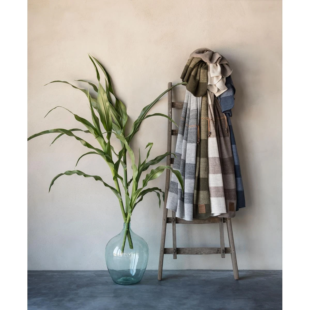 Knit Factory Roxx Gebreid Plaid - Woondeken - Groen|Olive - 160x130 Cm - Afbeelding 5