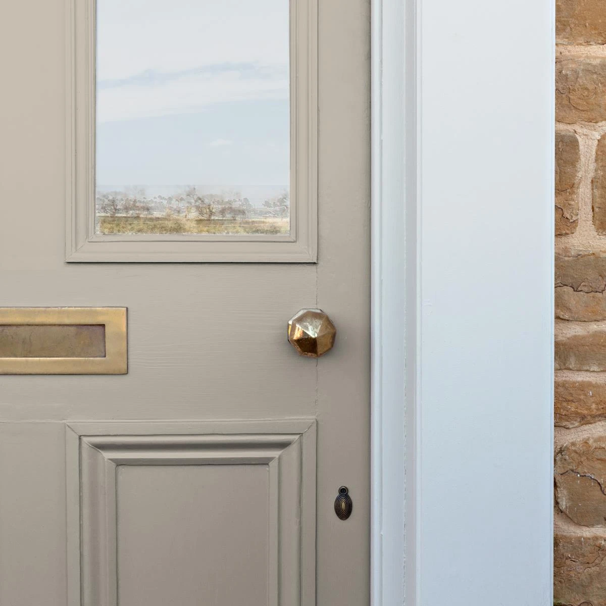 Graham & Brown | Zijdeglanslak Voor Buiten - Taupe - Beige - 1L - Afbeelding 3