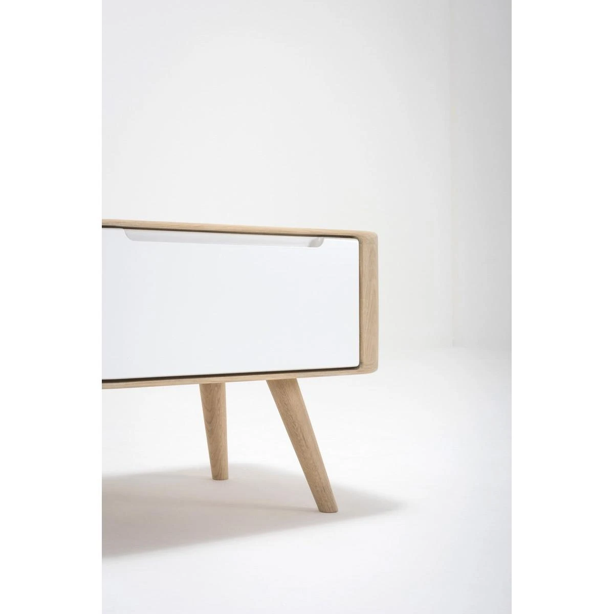 Gazzda Ena Nightstand 55 Houten Nachtkastje Whitewash - 1 Lade - Afbeelding 3