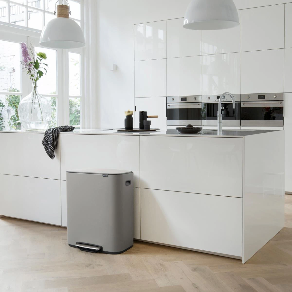 Brabantia Bo Pedaalemmer 2 X 30 L - Mineral Concrete Grey - Afbeelding 2