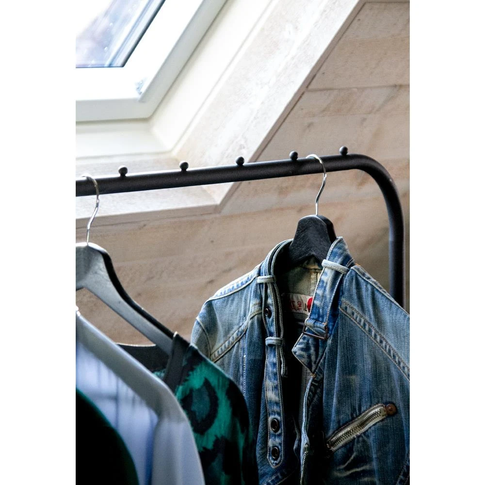 QUVIO Kledingrek Met Schoenen Opbergruimte Zwart - Afbeelding 2